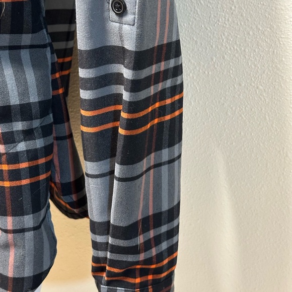 Columbia Oregon State University Beavers Button Shirt - Picture 5 of 7